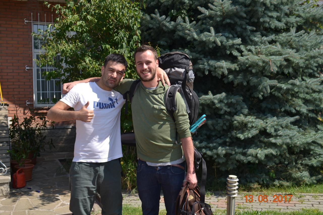 Hostel Interhouse Almaty Exterior foto